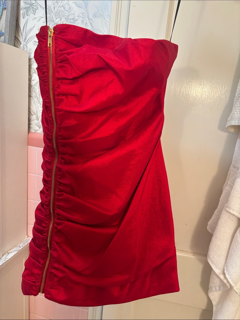 Calvin Klein Red Ruched Side-Zip Mini Skirt